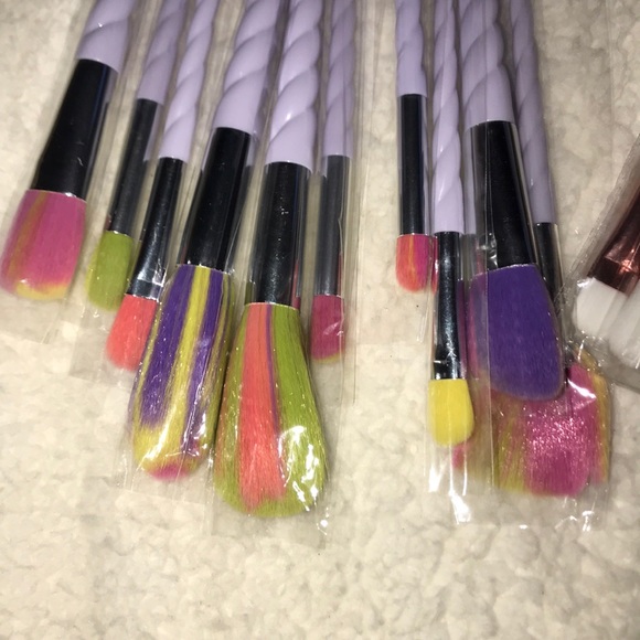 New set of 22 💄makeup  brushes 💄 - Picture 3 of 5